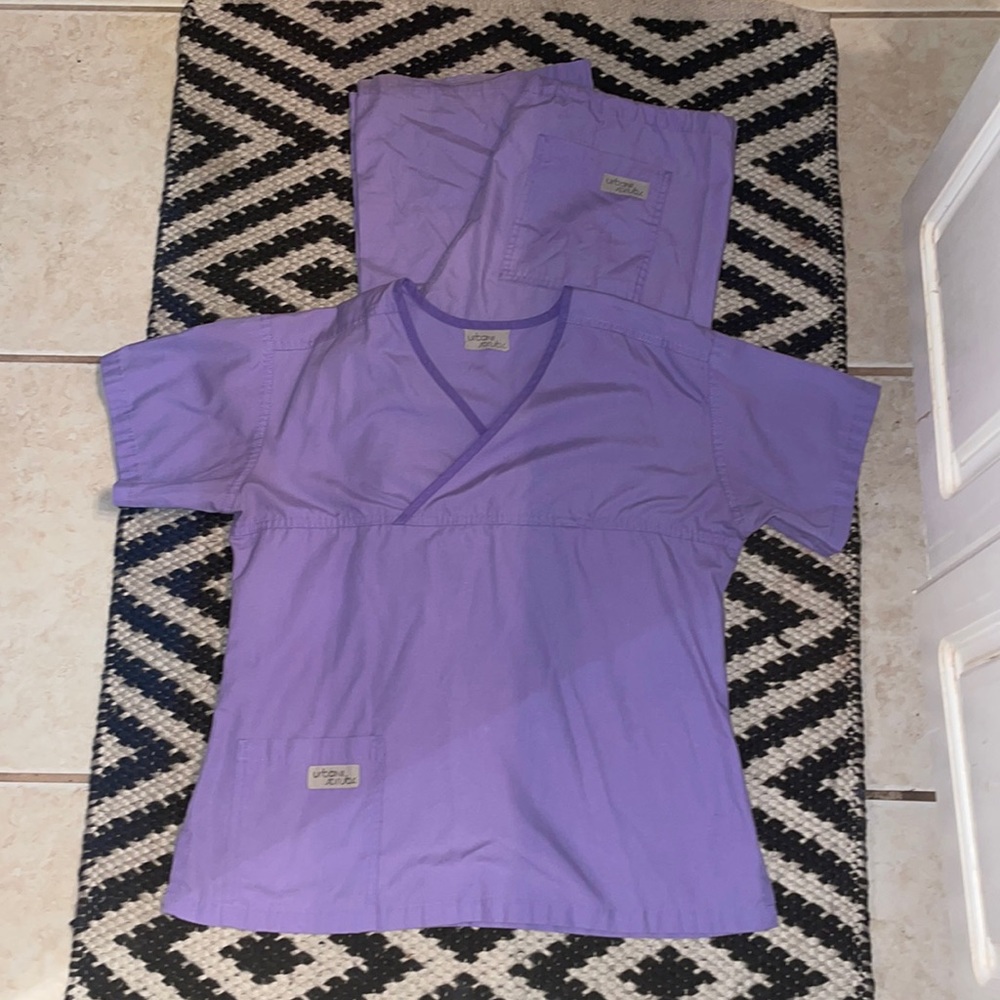 Urbane Scrubs